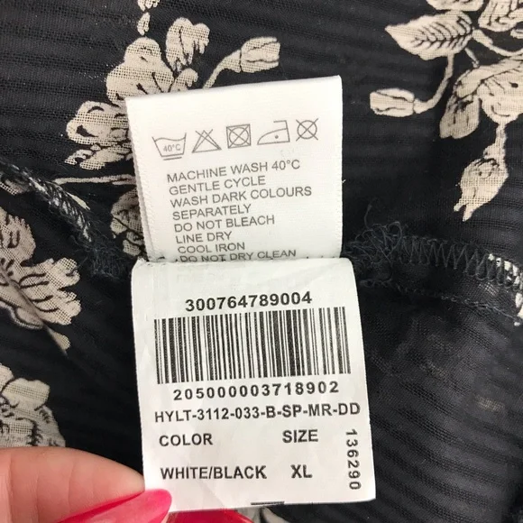 Honey Black White Floral Lace Trim Short Sleeve Blouse Size XL - Picture 7 of 7